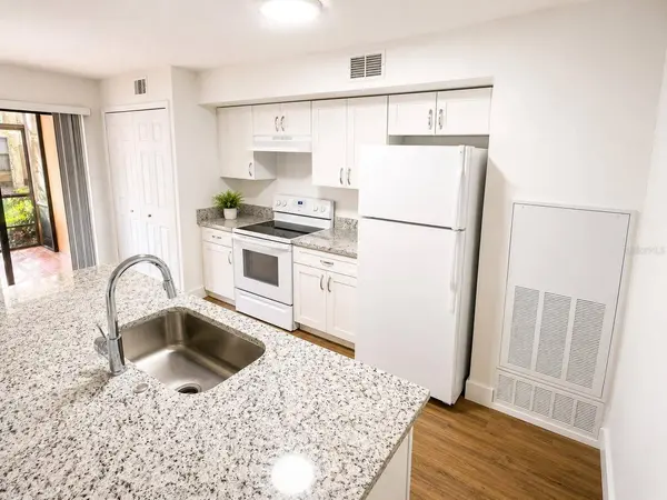 4702 SUTTON TER #108, Orlando, FL 32811