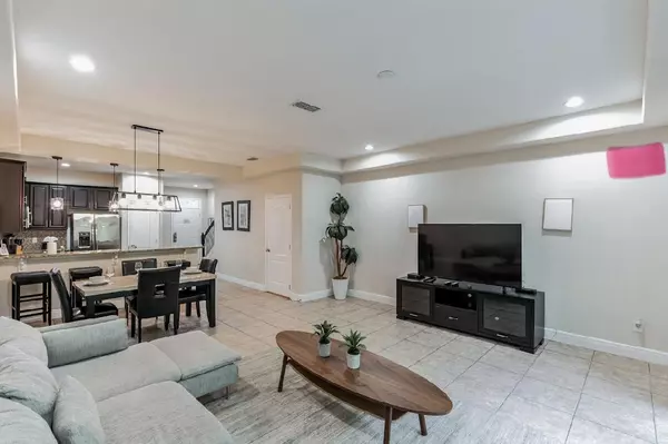 Davenport, FL 33896,8083 Brooksville Dr