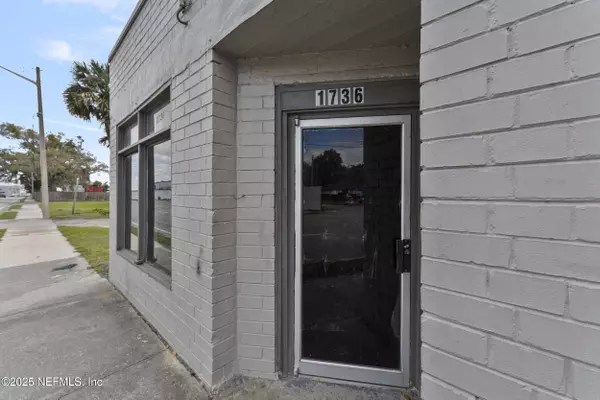 1734 E 8TH ST, Jacksonville, FL 32206