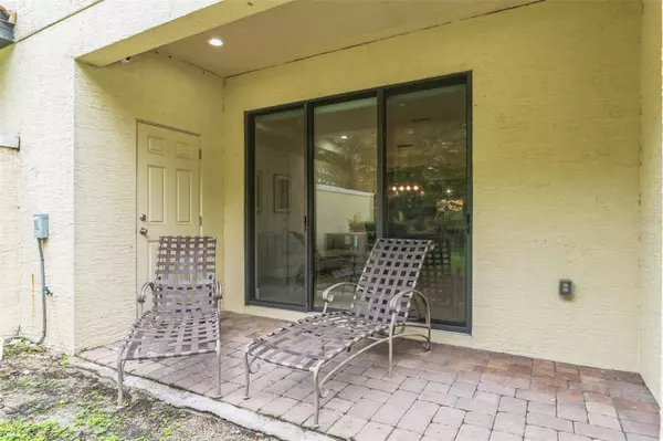 8083 Brooksville Drive, Davenport, FL 33896