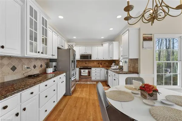 2516 Deer Rack CIR, Kernersville, NC 27284