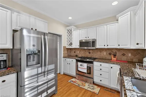 2516 Deer Rack CIR, Kernersville, NC 27284