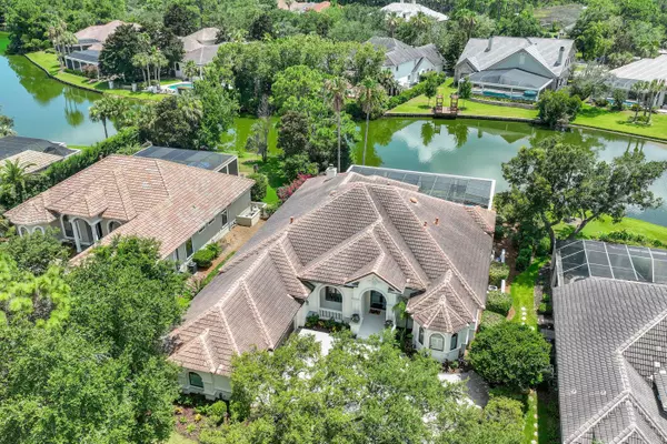 465 Captains Circle, Destin, FL 32541