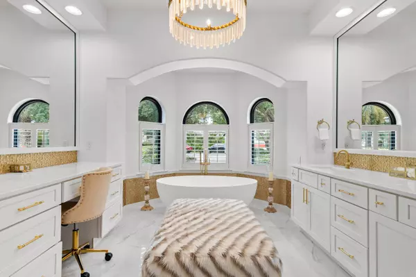 465 Captains Circle, Destin, FL 32541