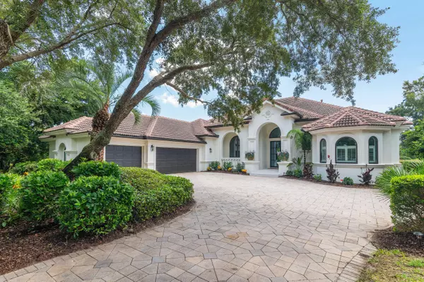 465 Captains Circle, Destin, FL 32541