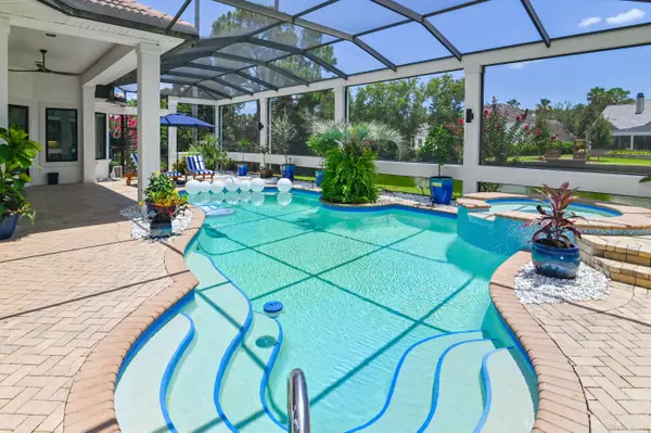 465 Captains Circle, Destin, FL 32541