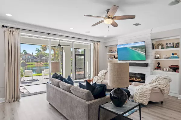 4600 Sailmaker Lane, Destin, FL 32541