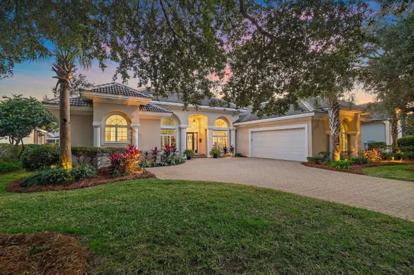 463 Captains CIR, Destin, FL 32541