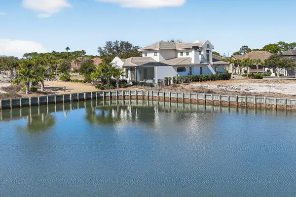 4572 Sailmaker LN, Destin, FL 32541