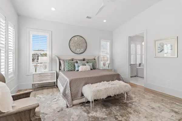 4572 Sailmaker LN, Destin, FL 32541