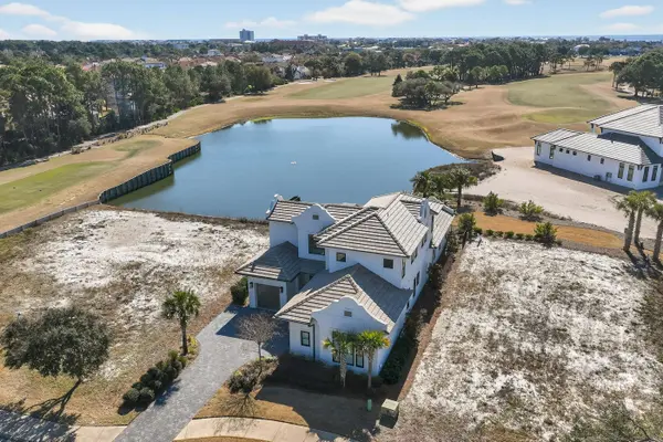 4572 Sailmaker LN, Destin, FL 32541