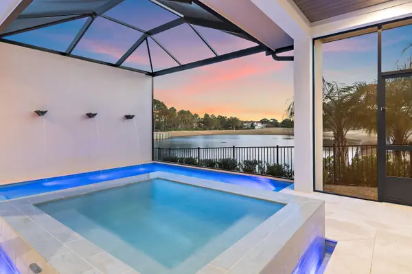 4572 Sailmaker LN, Destin, FL 32541