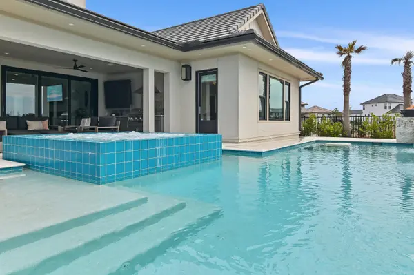 4548 Sailmaker LN, Destin, FL 32541