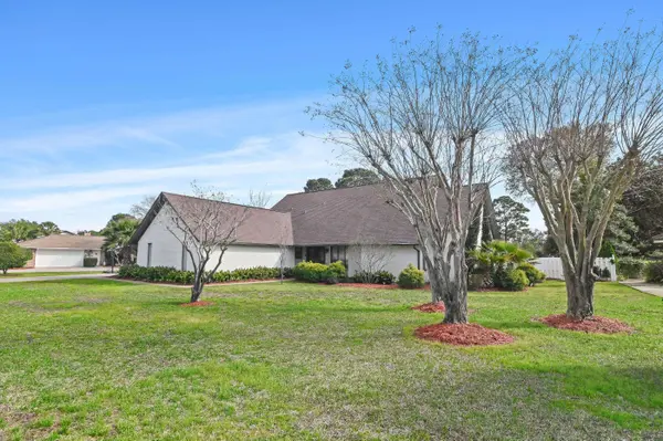 99 W Country Club DR, Destin, FL 32541