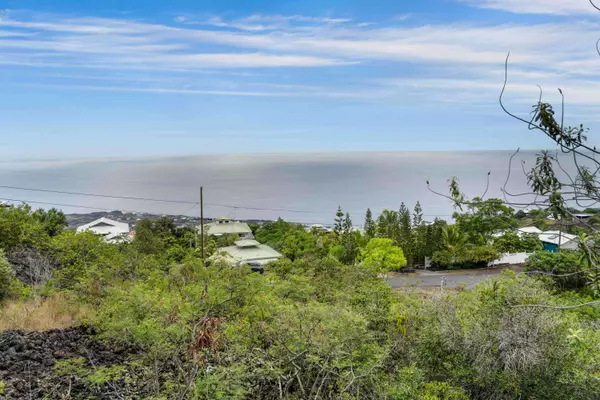 AWAPUHI AVE, Captain Cook, HI 96704