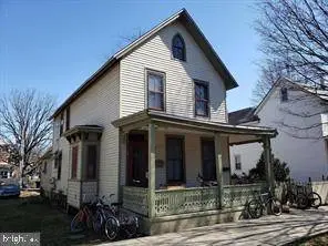 33 S GOVERNORS AVE, Dover, DE 19904