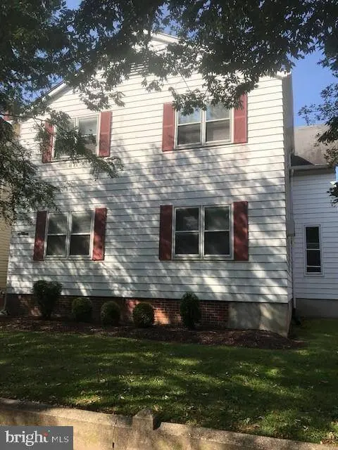 12 S STATE ST, Dover, DE 19901