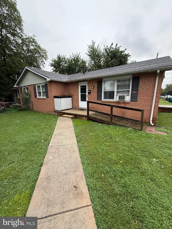 19 HOLLINGSWORTH MNR, Elkton, MD 21921