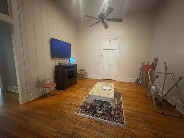 751 S Main St., Grenada, MS 38901