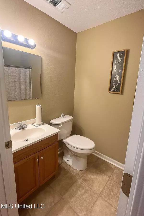 2306 Woods Street, Tupelo, MS 38801