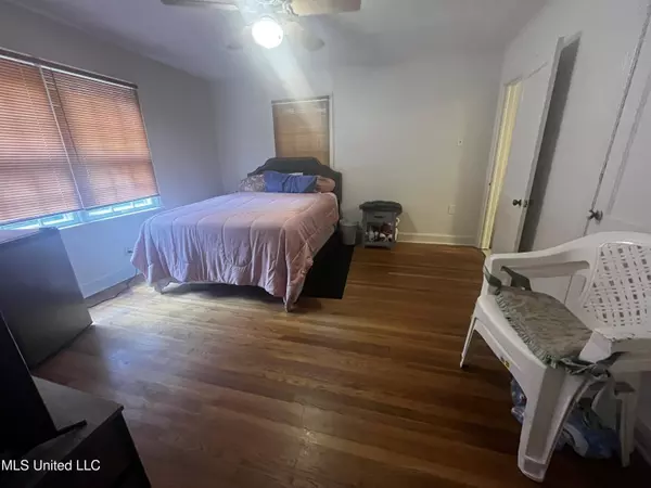 384 Jefferson Street, Grenada, MS 38901