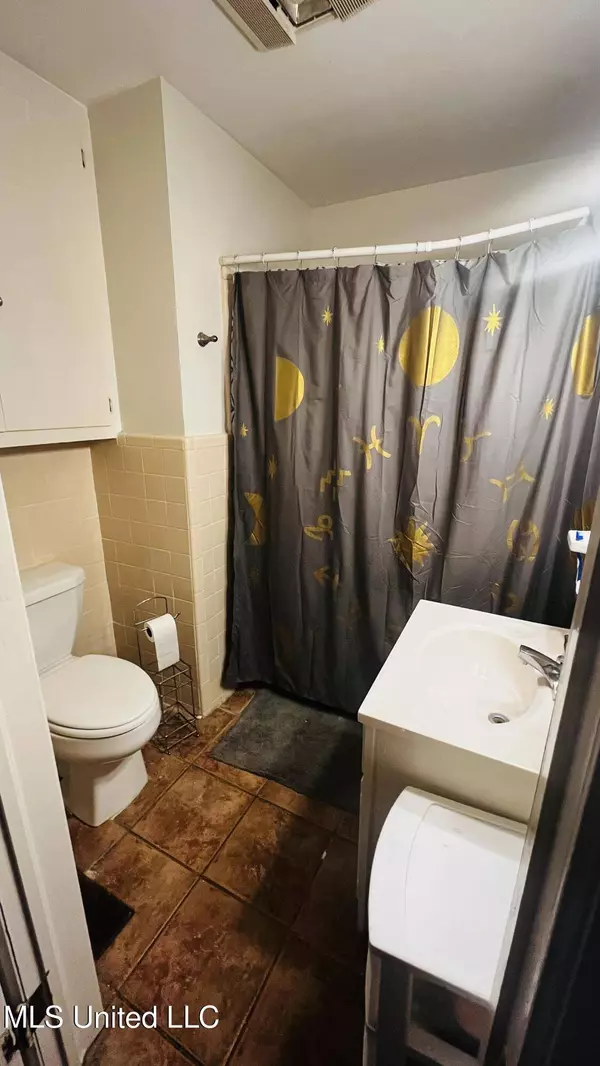 384 Jefferson Street, Grenada, MS 38901