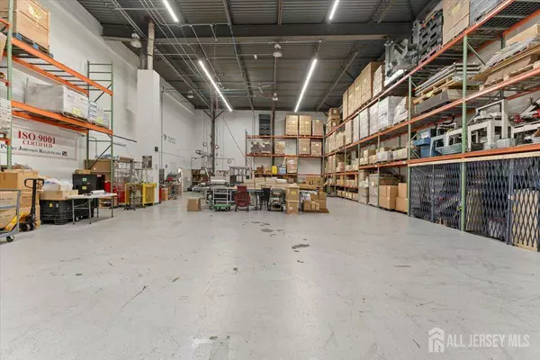 1 American WAY #F, Spotswood, NJ 08884