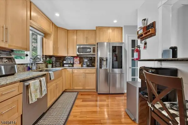 26 Cedar Dr, Rochelle Park Twp., NJ 07662
