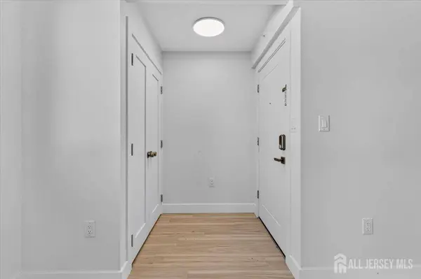 810 N 2nd AVE #4, Highland Park, NJ 08904