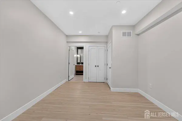 810 N 2nd AVE #1, Highland Park, NJ 08904