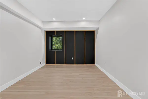 810 N 2nd AVE #1, Highland Park, NJ 08904