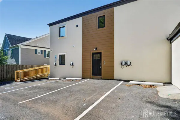 810 N 2nd AVE #4, Highland Park, NJ 08904