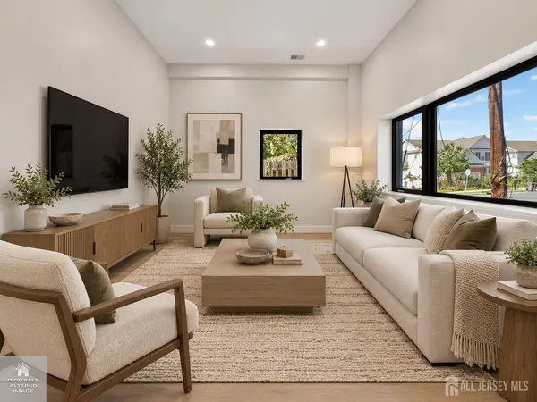 810 N 2nd AVE #2