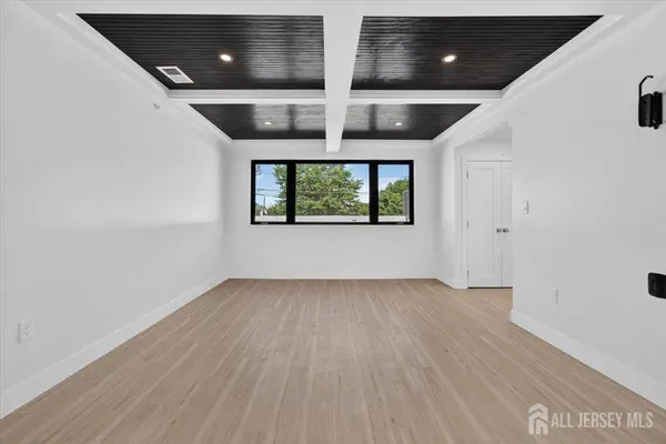 810 N 2nd AVE #4, Highland Park, NJ 08904