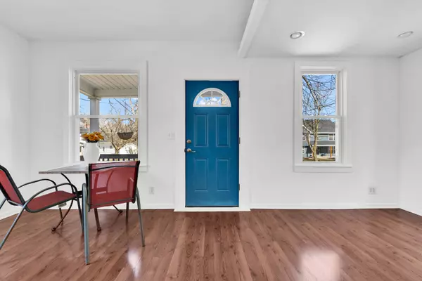 403 E Bolivar Ave, Milwaukee, WI 53207