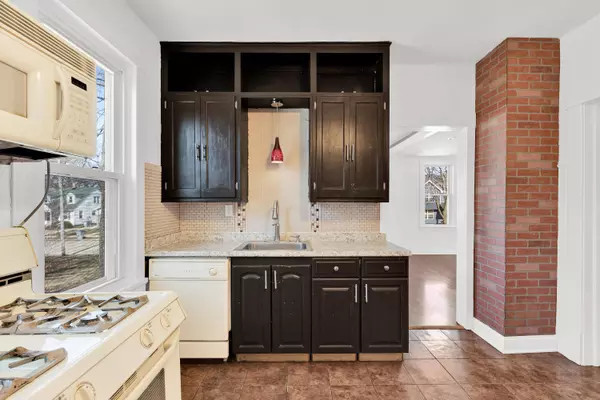 403 E Bolivar Ave, Milwaukee, WI 53207