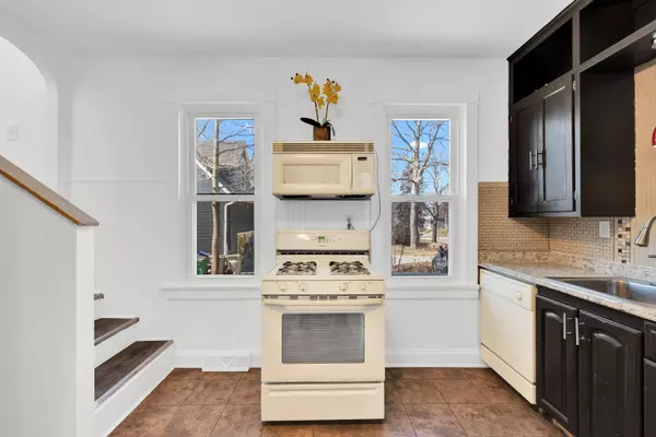 403 E Bolivar Ave, Milwaukee, WI 53207