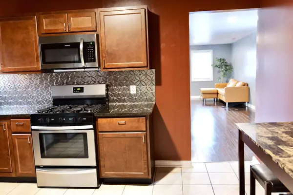 1400 43rd St, Kenosha, WI 53140