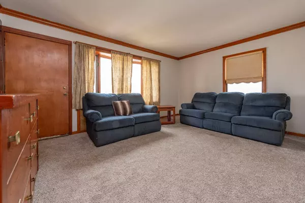 419 W Bottsford Ave, Milwaukee, WI 53207