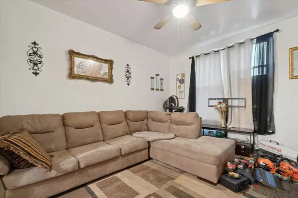 327 W Orchard St, Milwaukee, WI 53204