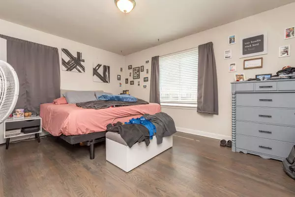 8730 W Center St, Milwaukee, WI 53222