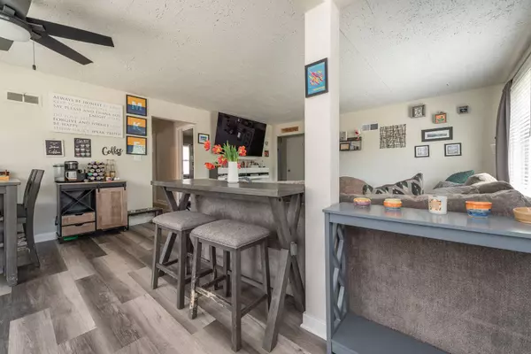 8730 W Center St, Milwaukee, WI 53222