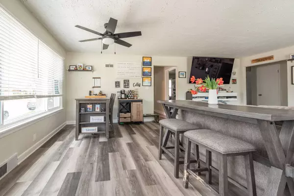 8730 W Center St, Milwaukee, WI 53222