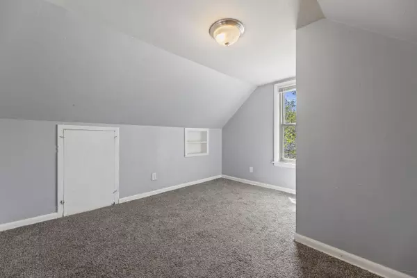 5304 N 64th St, Milwaukee, WI 53218