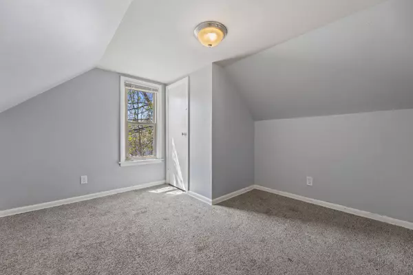 5304 N 64th St, Milwaukee, WI 53218