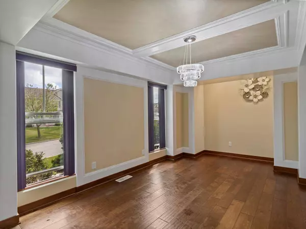 9318 W Mt Zion Dr, Milwaukee, WI 53224