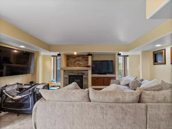 9318 W Mt Zion Dr, Milwaukee, WI 53224