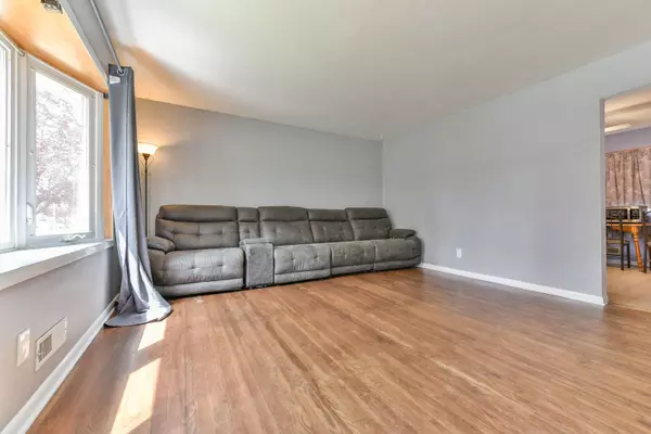 4450 N 82nd St, Milwaukee, WI 53218