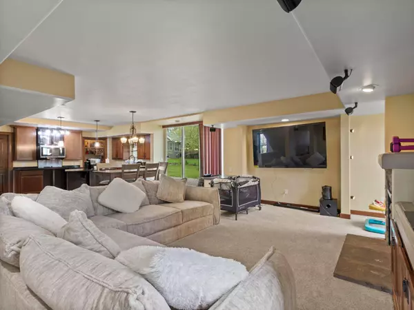 9318 W Mt Zion Dr, Milwaukee, WI 53224