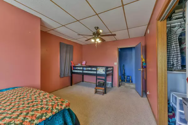 525 S 75th St, Milwaukee, WI 53214